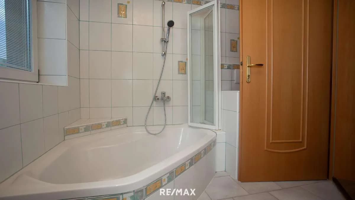 Gewerbeimmobilie kaufen in Bruck-Mürzzuschlag – 700 m², € 1.100.000 – Bild 9 von 12