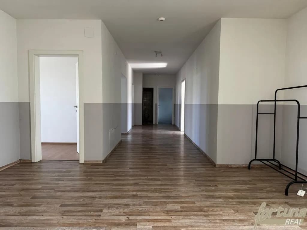 7-Zimmer-Gewerbeimmobilie kaufen in Tulln – 294 m², € 450.000 – Bild 5 von 19