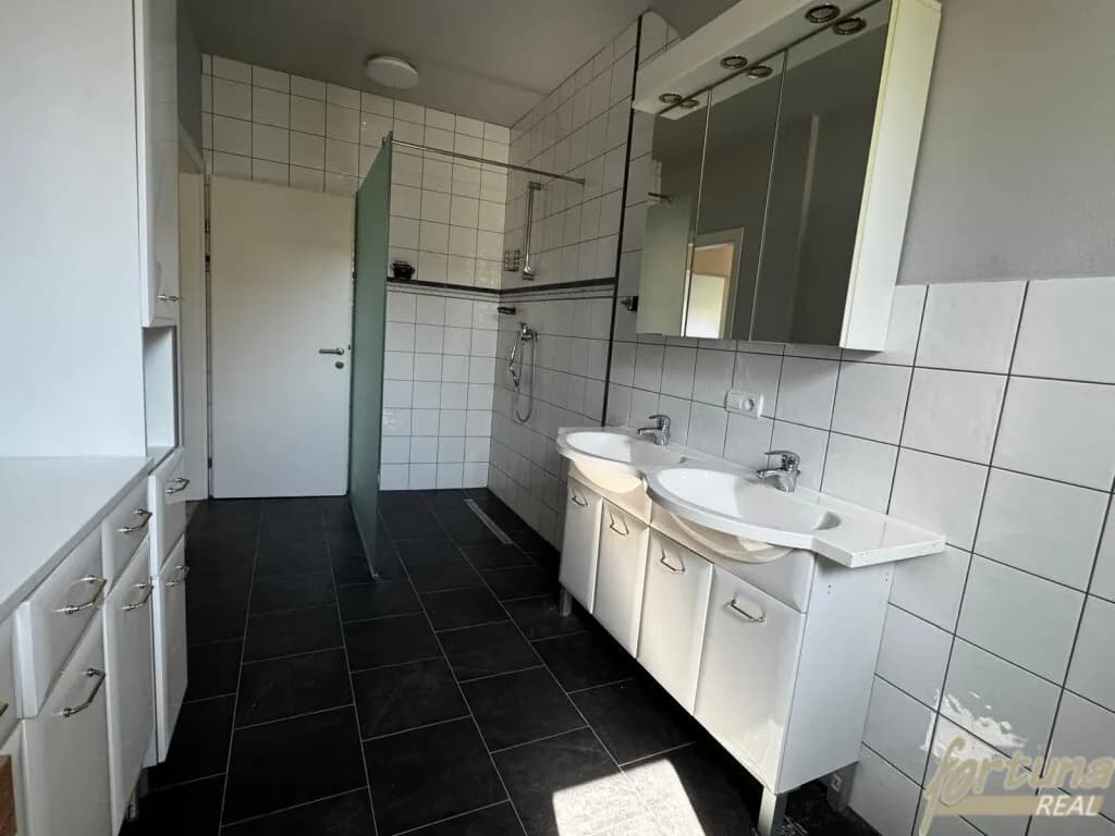 7-Zimmer-Gewerbeimmobilie kaufen in Tulln – 294 m², € 450.000 – Bild 7 von 19