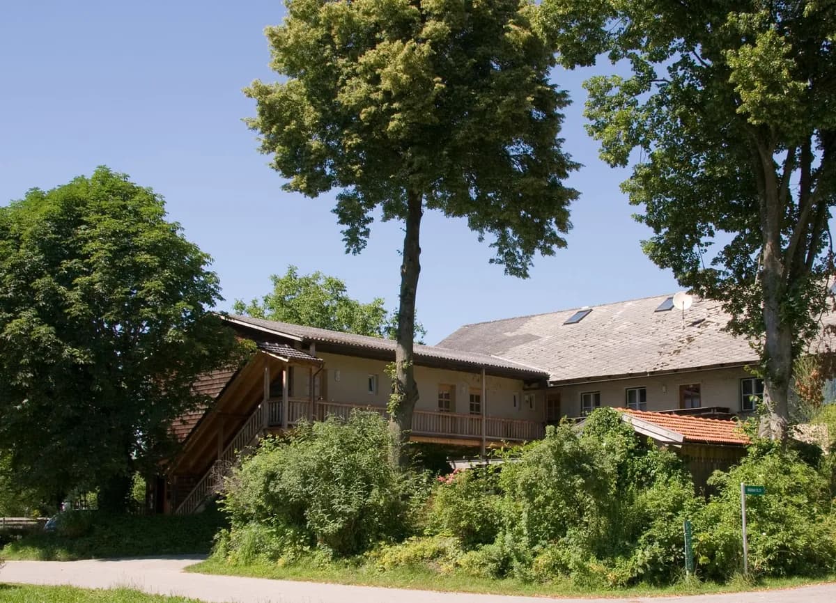 24-Zimmer-Gewerbeimmobilie kaufen in Braunau am Inn – 800 m², € 995.000 – Bild 2 von 11