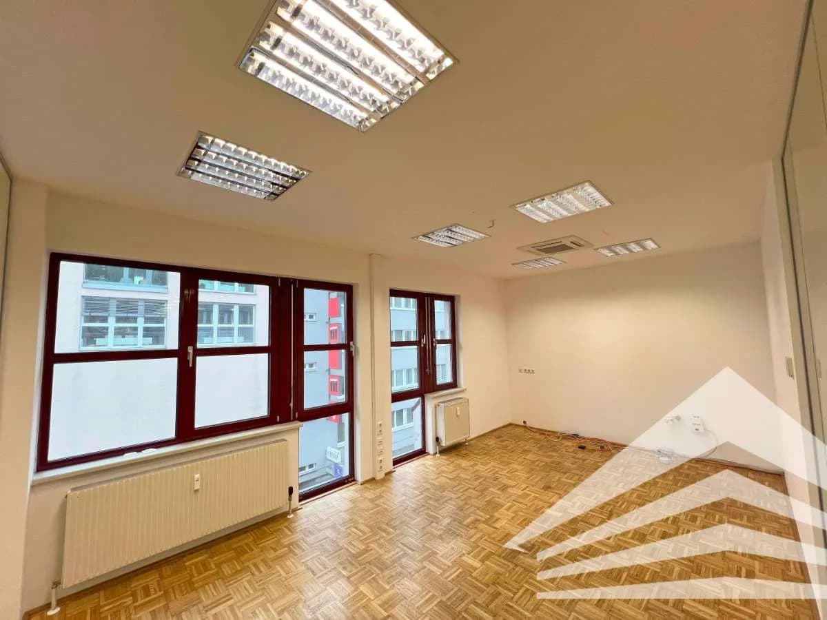 3-Zimmer-Gewerbeimmobilie mieten in Linz – 154 m², € 2.316 – Bild 2 von 5