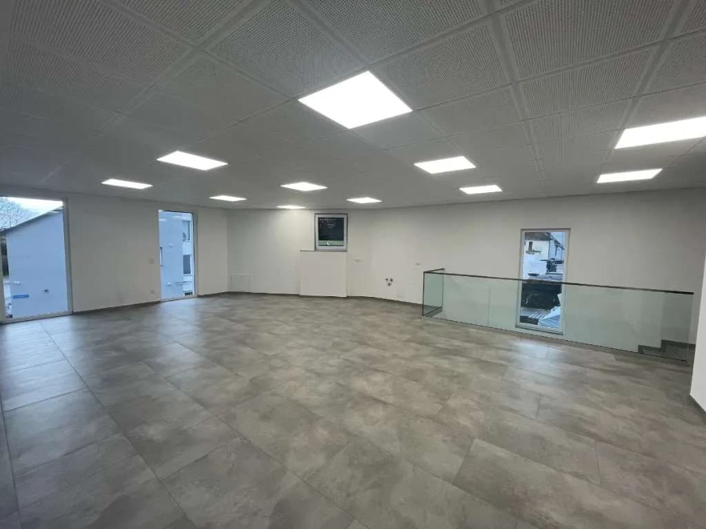 Gewerbeimmobilie mieten in Perg – 66 m², € 999 – Bild 2 von 4