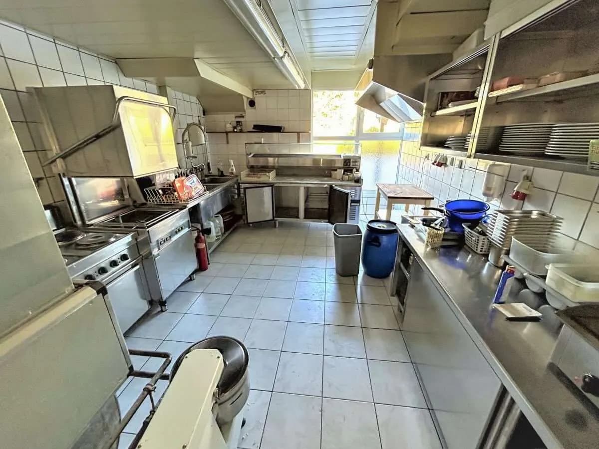 Gewerbeimmobilie kaufen in Baden – 134 m², € 95.000 – Bild 5 von 7