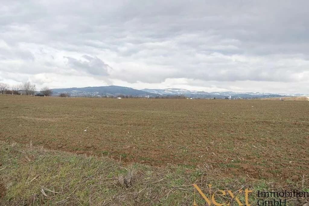 Immobilie mieten in Linz Land – 5 868 m², € 8.802 – Bild 3 von 3