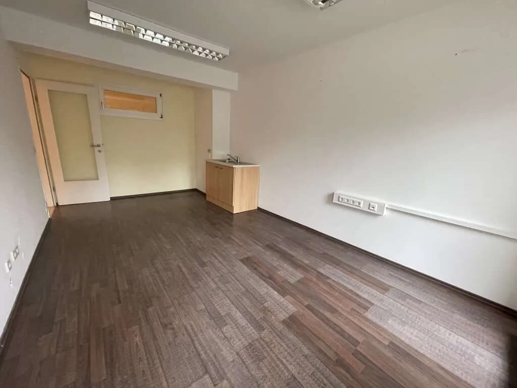 5-Zimmer-Gewerbeimmobilie mieten in Wien – 116 m², € 1.404 – Bild 18 von 22