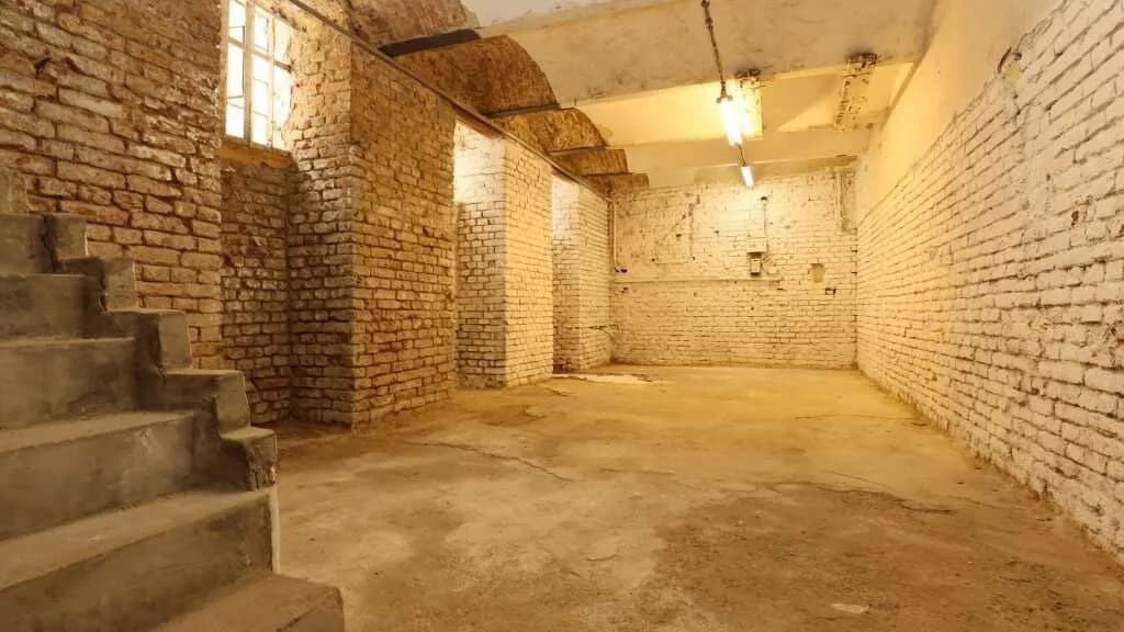 4-Zimmer-Gewerbeimmobilie mieten in Wien – 125 m², € 640 – Bild 2 von 9