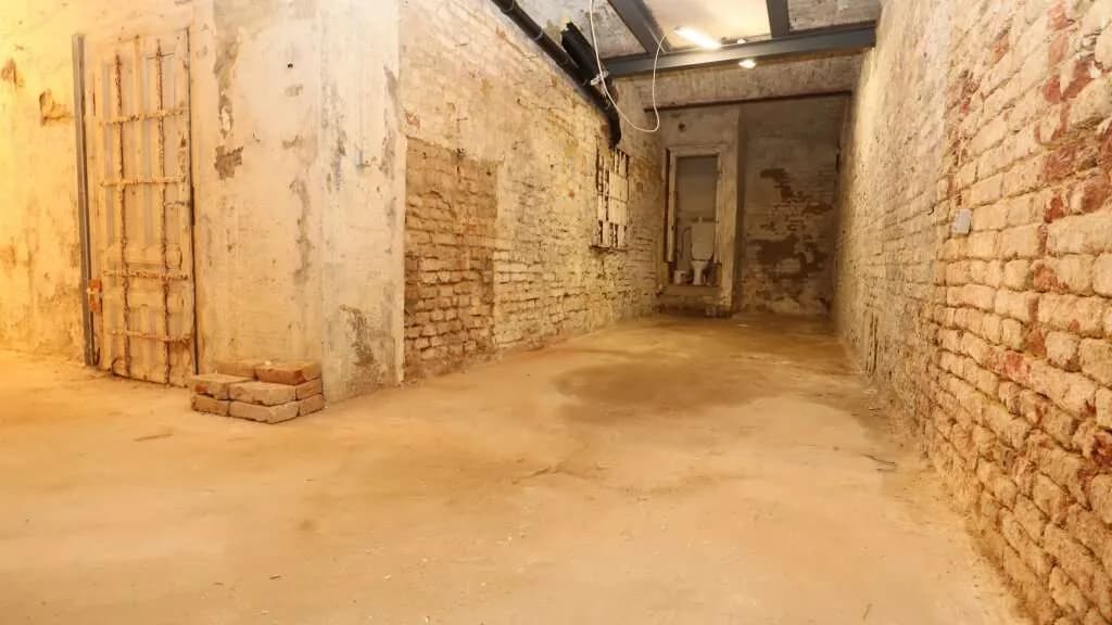 4-Zimmer-Gewerbeimmobilie mieten in Wien – 125 m², € 640 – Bild 6 von 9