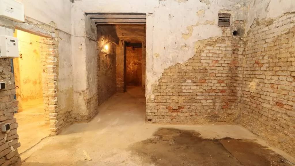 4-Zimmer-Gewerbeimmobilie mieten in Wien – 125 m², € 640 – Bild 8 von 9