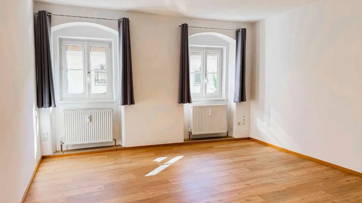 4-Zimmer-Wohnung kaufen in Gmunden – 100 m², € 239.000 – Bild 2 von 11