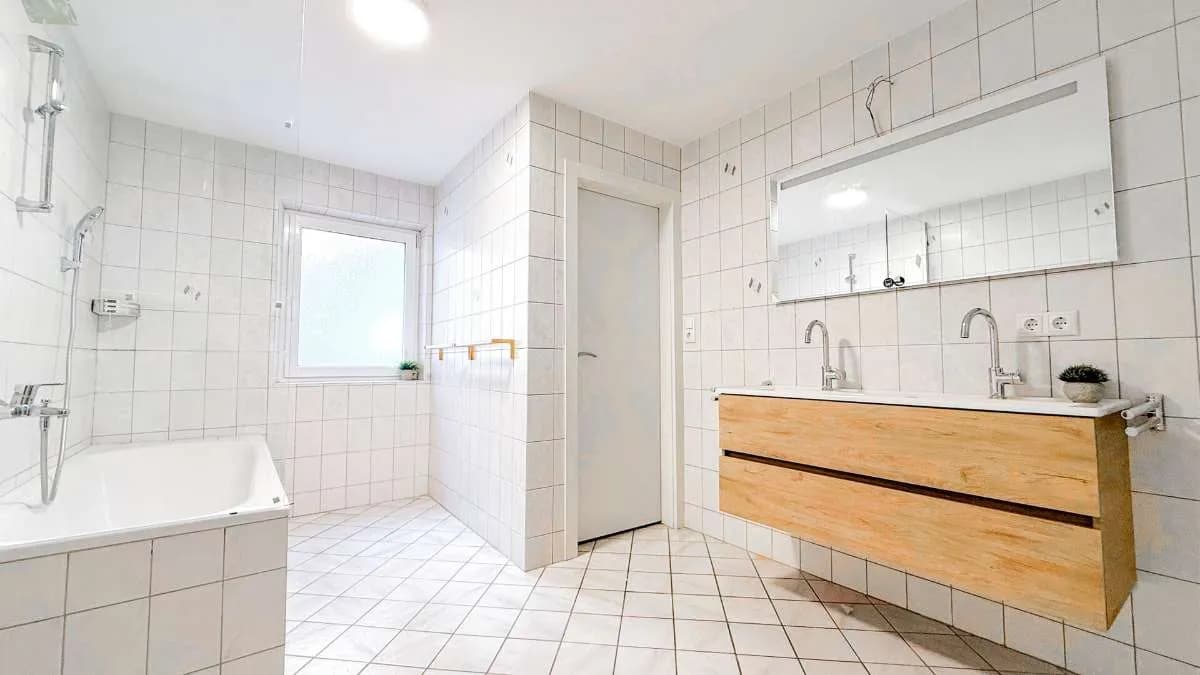 4-Zimmer-Wohnung kaufen in Gmunden – 100 m², € 239.000 – Bild 6 von 11