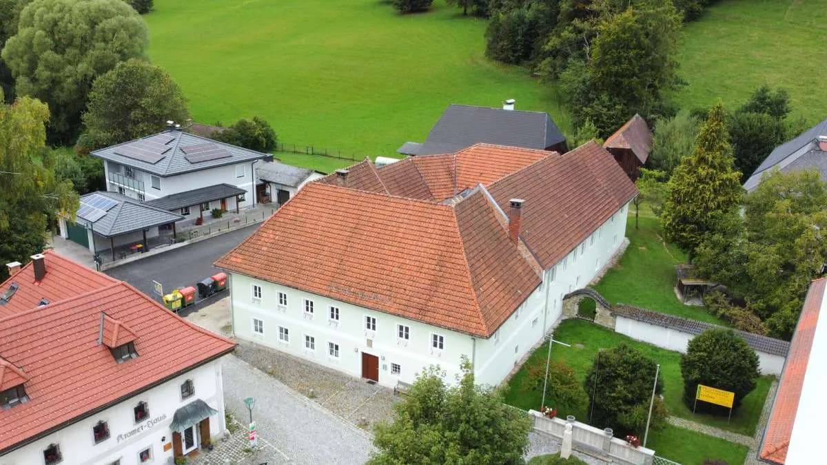 4-Zimmer-Wohnung kaufen in Gmunden – 100 m², € 239.000 – Bild 10 von 11