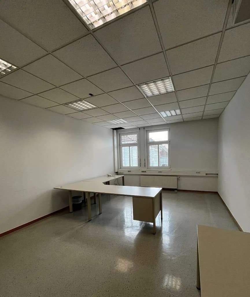 2-Zimmer-Gewerbeimmobilie mieten in Linz – 79 m², € 948 – Bild 5 von 9
