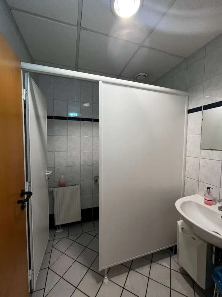 2-Zimmer-Gewerbeimmobilie mieten in Linz – 79 m², € 948 – Bild 6 von 9