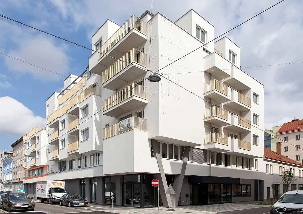 Gewerbeimmobilie mieten in Wien – 193 m², € 11