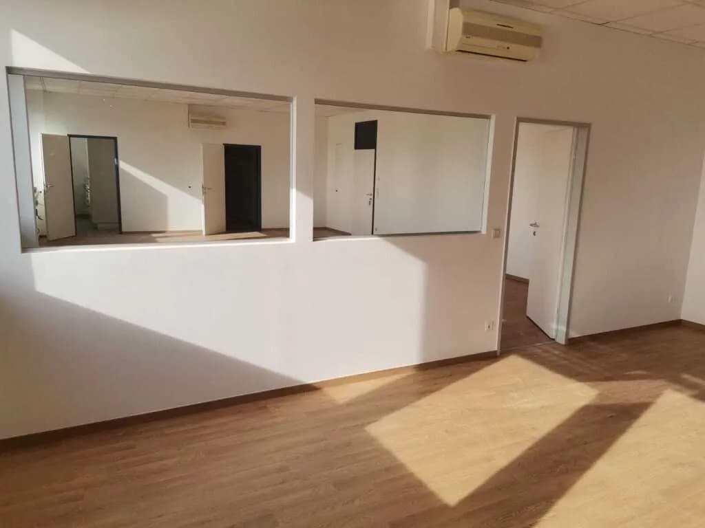 4-Zimmer-Gewerbeimmobilie mieten in Baden – 208 m², € 3.010 – Bild 7 von 9
