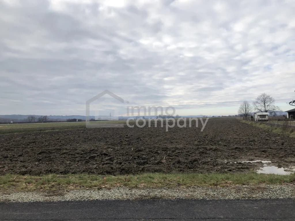 Grundstück kaufen in Jennersdorf – 1 428 m², € 45.000