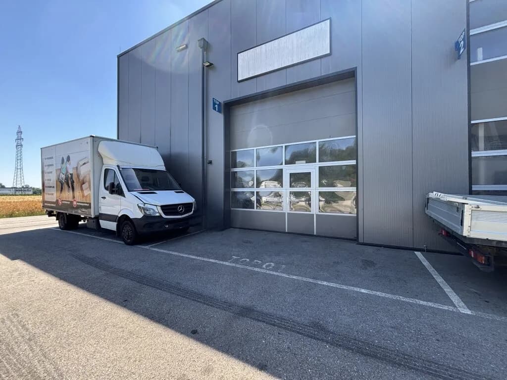 Gewerbeimmobilie mieten in Vöcklabruck – 112 m², € 1.290