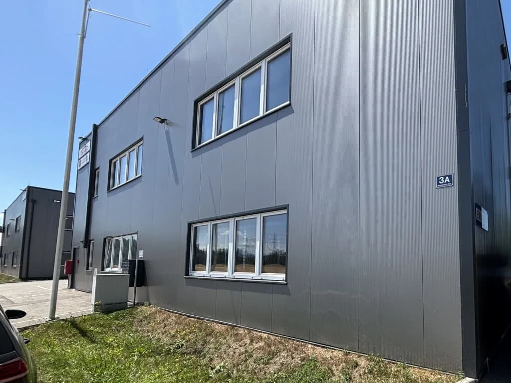 Gewerbeimmobilie mieten in Vöcklabruck – 112 m², € 1.290 – Bild 3 von 7