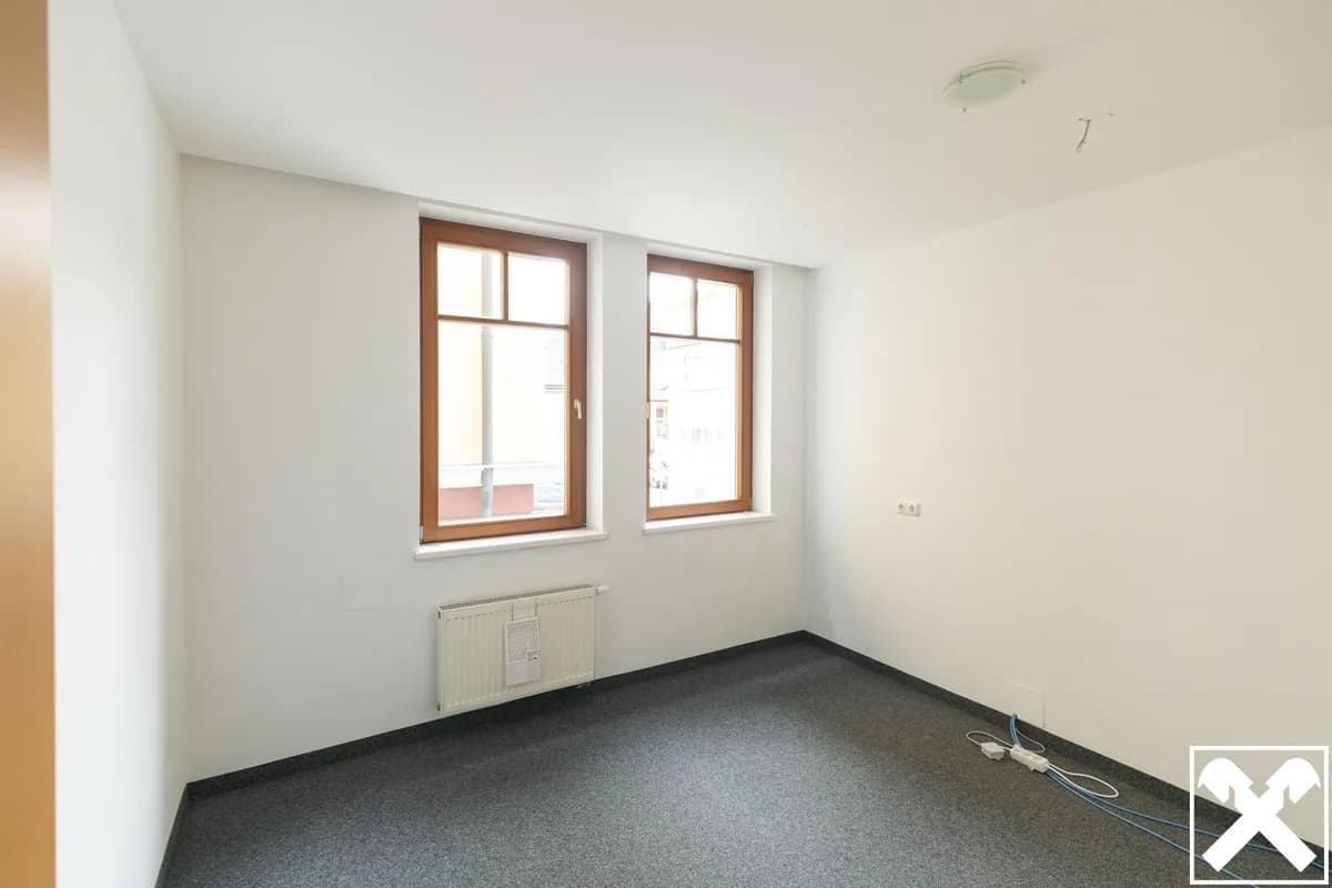 5-Zimmer-Gewerbeimmobilie mieten in Vöcklabruck – 116 m², € 1.746 – Bild 4 von 10