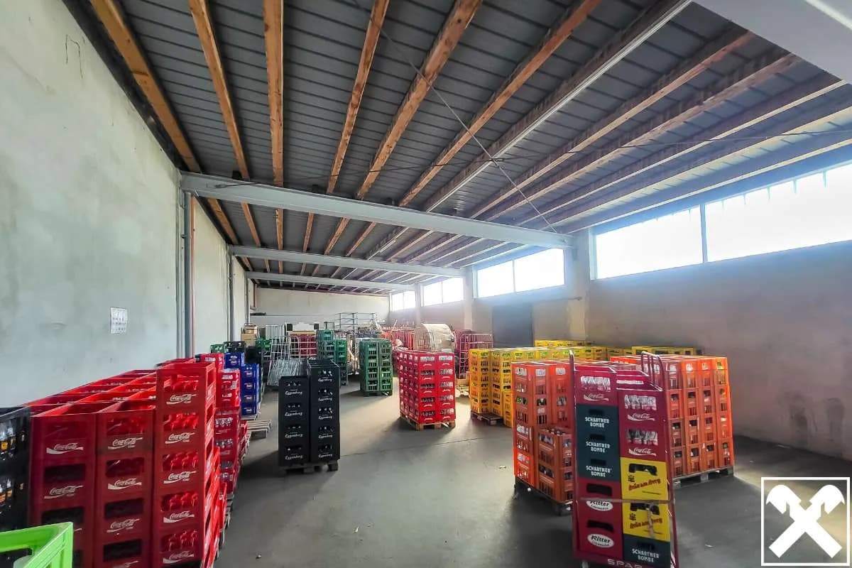 19-Zimmer-Immobilie mieten in Vöcklabruck – 3 400 m², € 16.760 – Bild 2 von 12