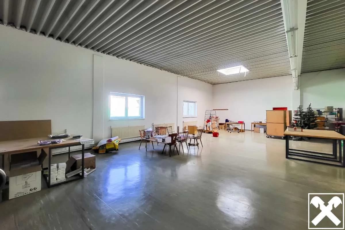 19-Zimmer-Immobilie mieten in Vöcklabruck – 3 400 m², € 16.760 – Bild 5 von 12