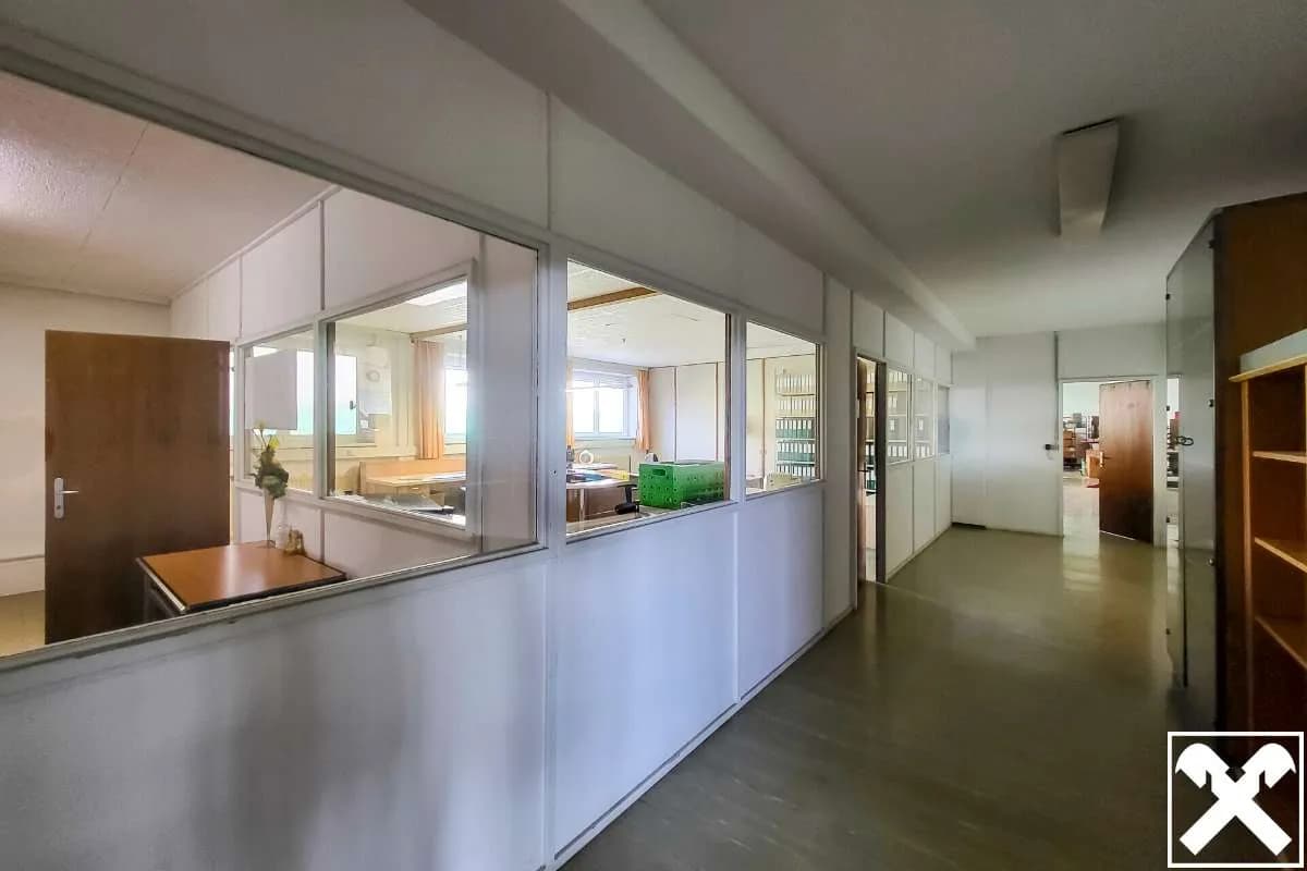 19-Zimmer-Immobilie mieten in Vöcklabruck – 3 400 m², € 16.760 – Bild 6 von 12