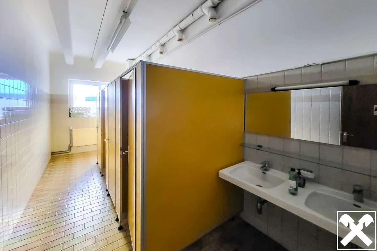 19-Zimmer-Immobilie mieten in Vöcklabruck – 3 400 m², € 16.760 – Bild 8 von 12