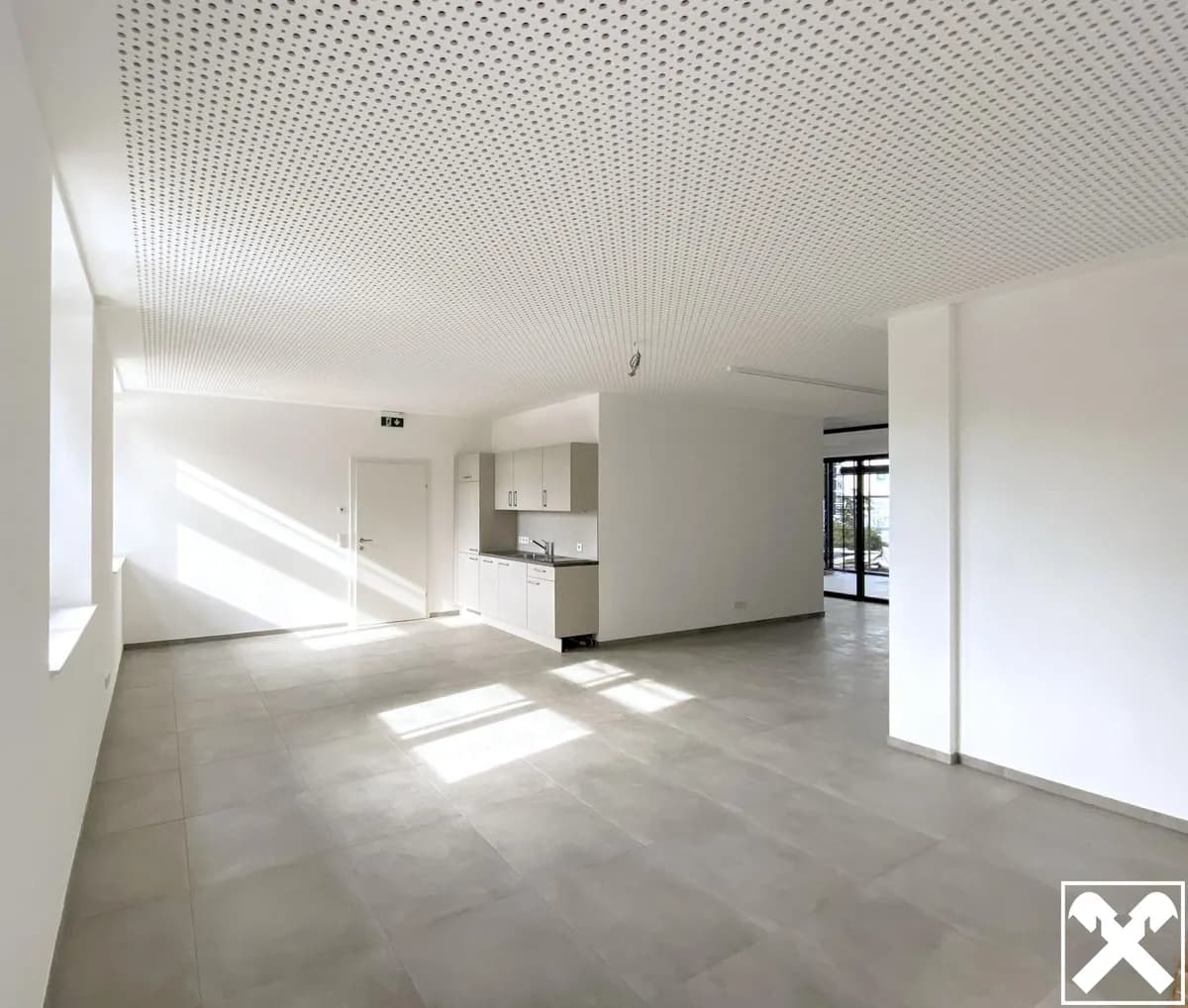 1-Zimmer-Gewerbeimmobilie mieten in Vöcklabruck – 64 m², € 1.005 – Bild 3 von 6