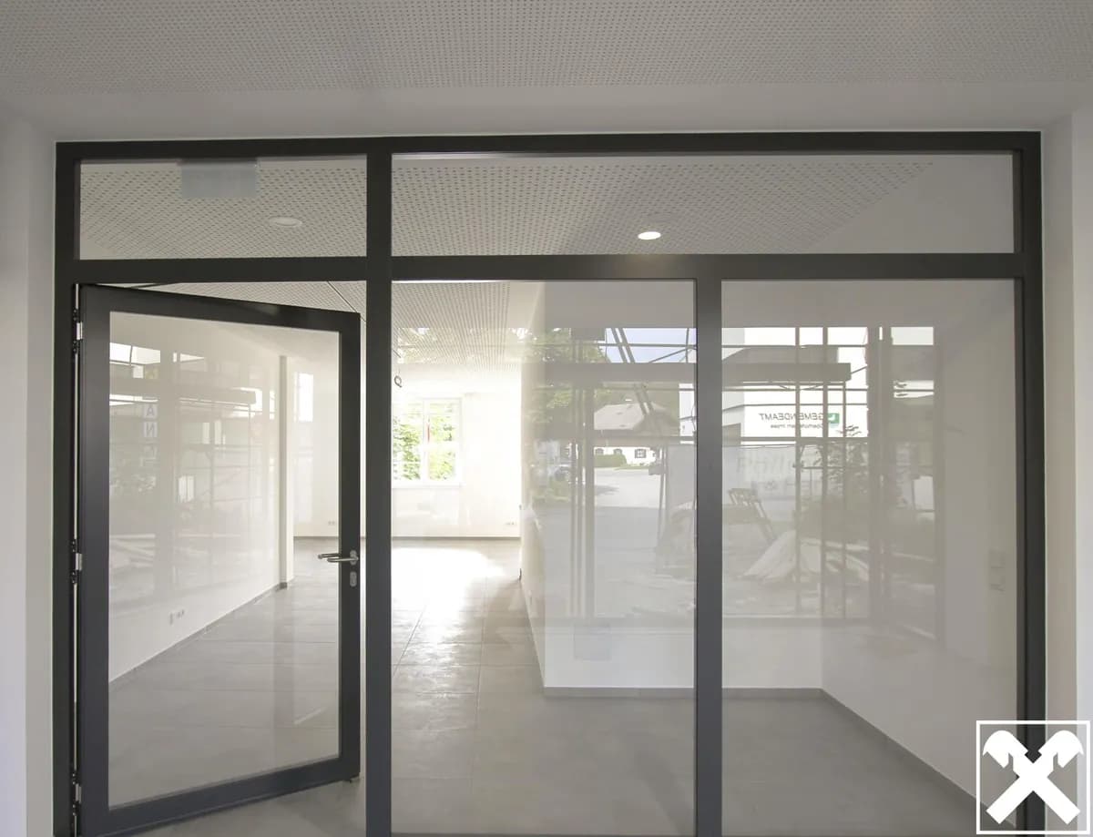 1-Zimmer-Gewerbeimmobilie mieten in Vöcklabruck – 64 m², € 1.005 – Bild 4 von 6