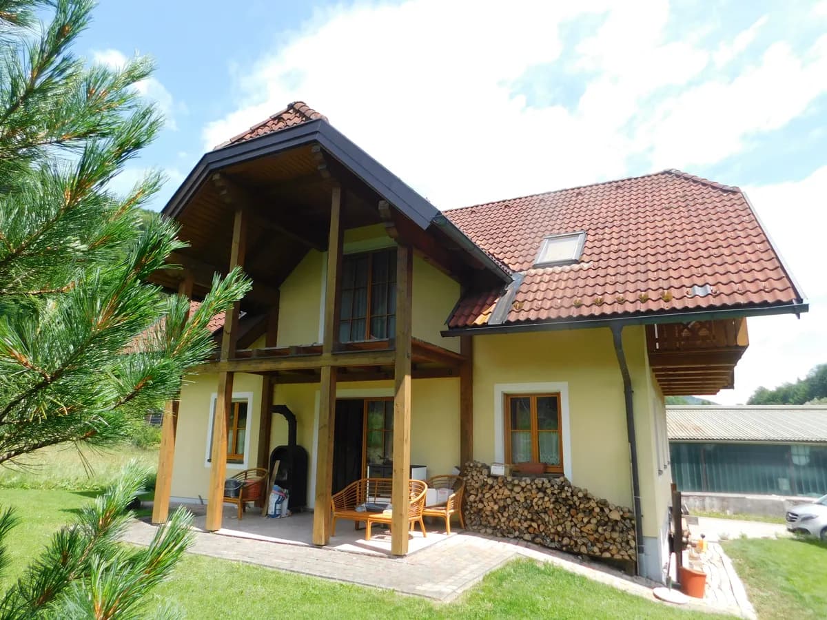 5-Zimmer-Haus kaufen in Gmunden – 118 m², € 280.000 – Bild 2 von 5
