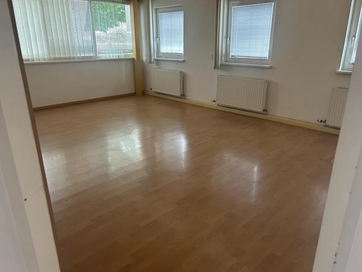 Immobilie mieten in Linz Land – 330 m², € 2.310