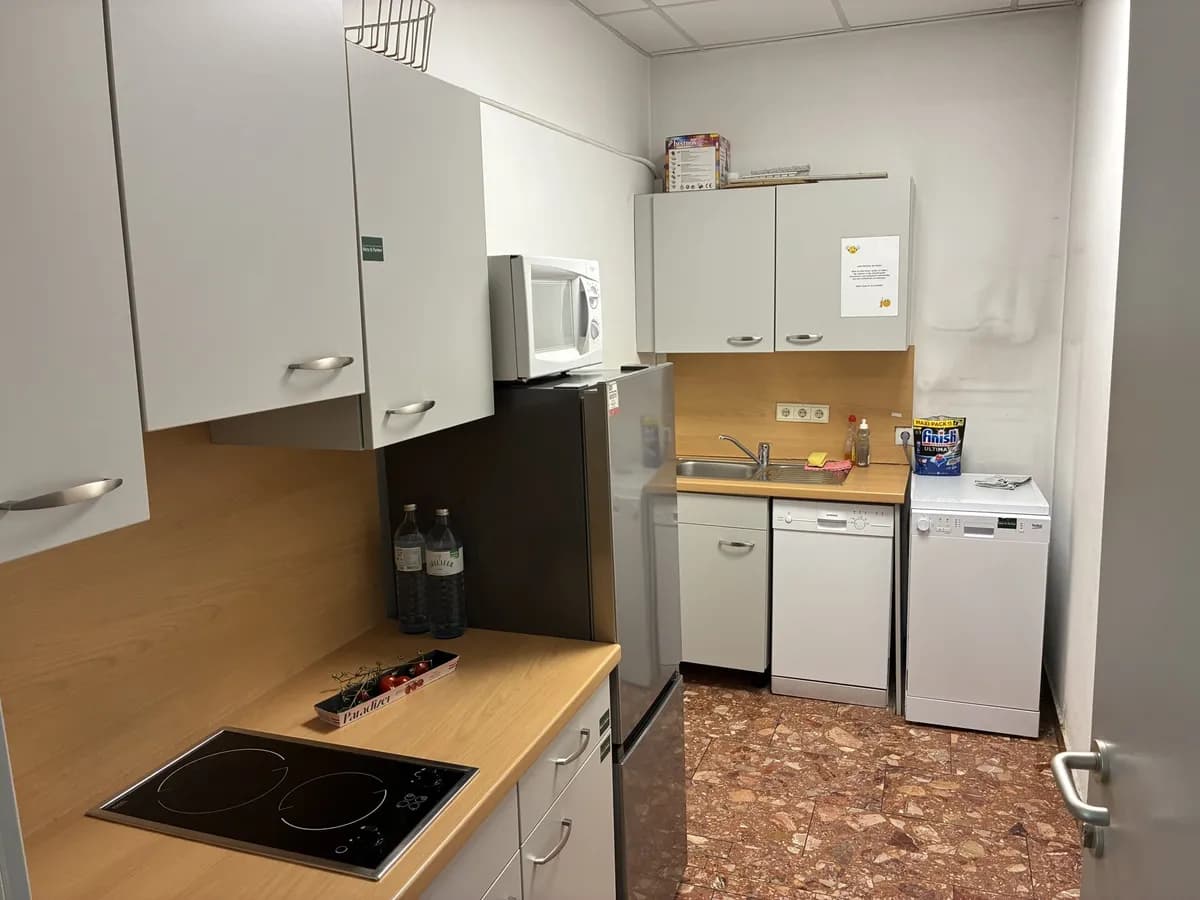 Gewerbeimmobilie mieten in Bruck an der Leitha – 43 m², € 503 – Bild 2 von 10