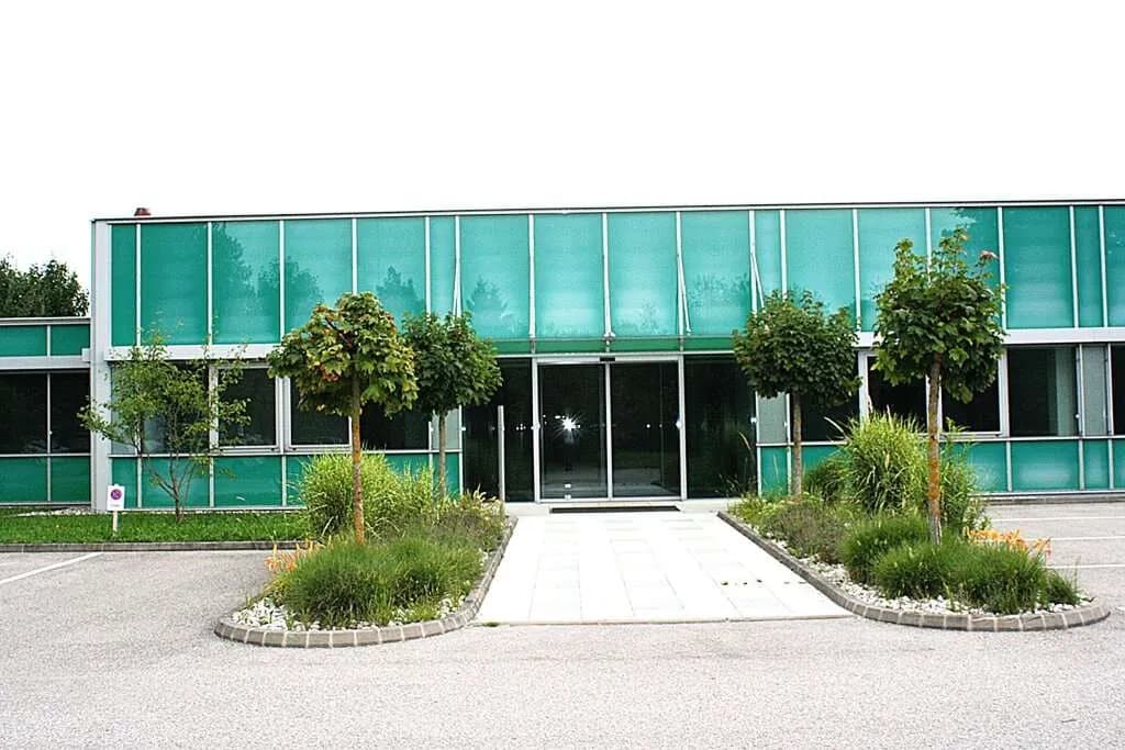 Immobilie mieten in Linz Land – 4 078 m², € 39.055 – Bild 2 von 3