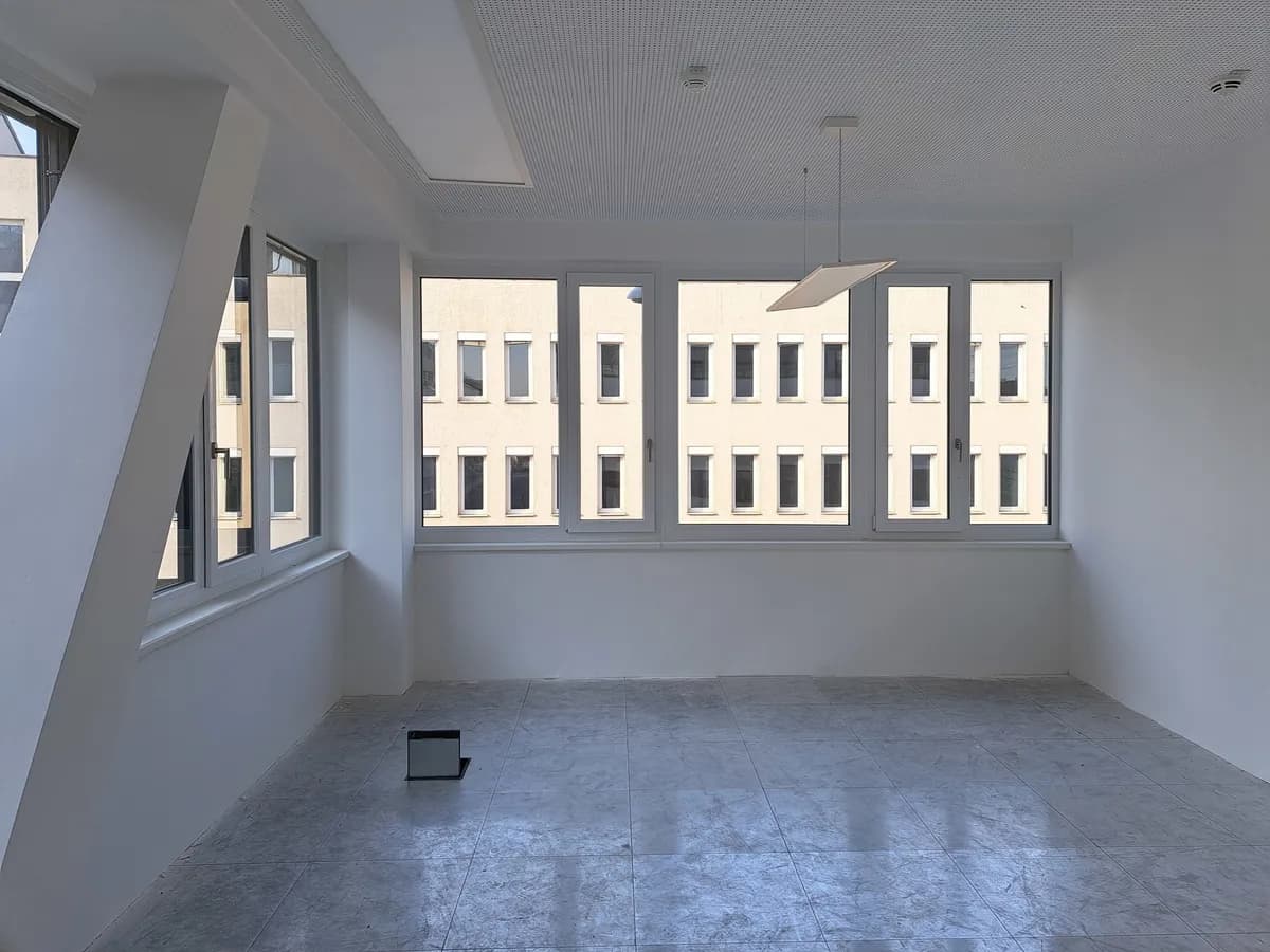 Gewerbeimmobilie mieten in Wien – 1 001 m², € 18.971 – Bild 1 von 7