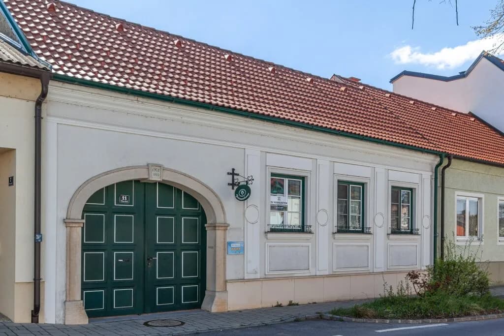 Haus kaufen in Neusiedl am See – 301 m², € 795.000