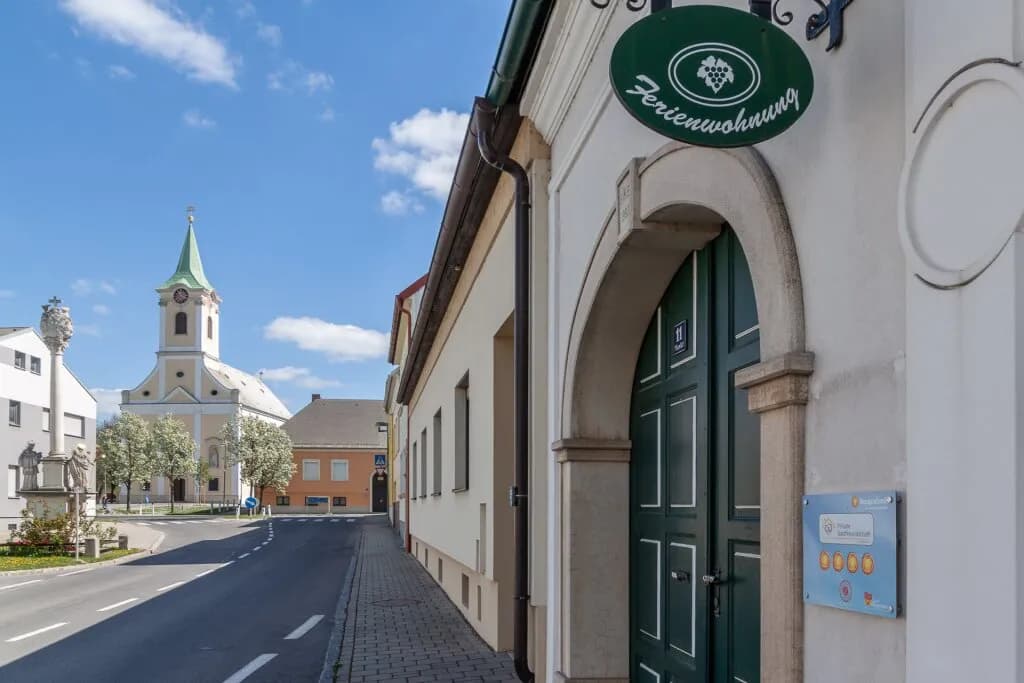 Haus kaufen in Neusiedl am See – 301 m², € 795.000 – Bild 3 von 23