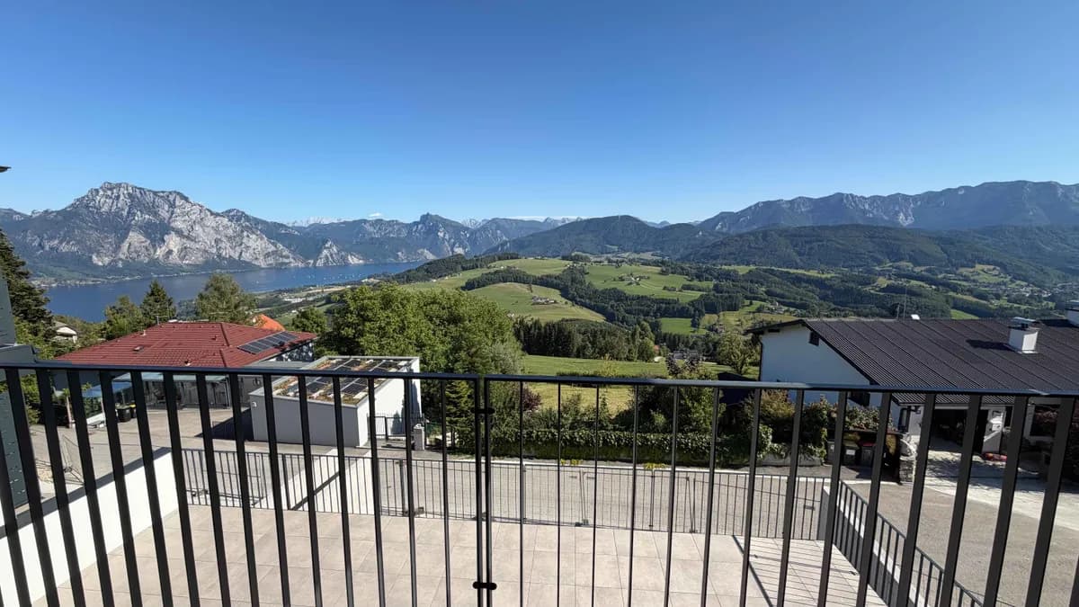 4-Zimmer-Wohnung mieten in Gmunden – 100 m², € 2.200 – Bild 2 von 20