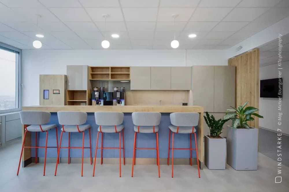 Gewerbeimmobilie mieten in Wien – 5 931 m² – Bild 1 von 16