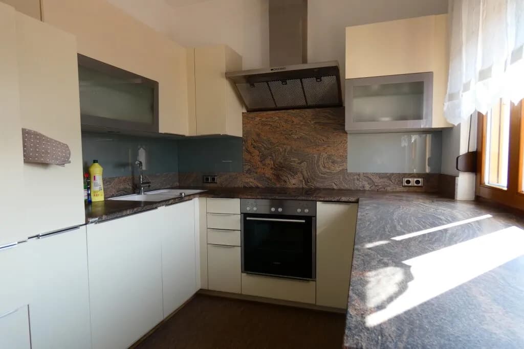 6-Zimmer-Haus kaufen in Neusiedl am See – 160 m², € 850.000 – Bild 8 von 12