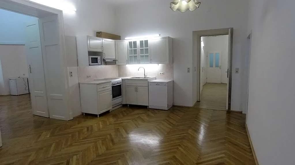 5-Zimmer-Wohnung mieten in Graz – 120 m², € 1.470
