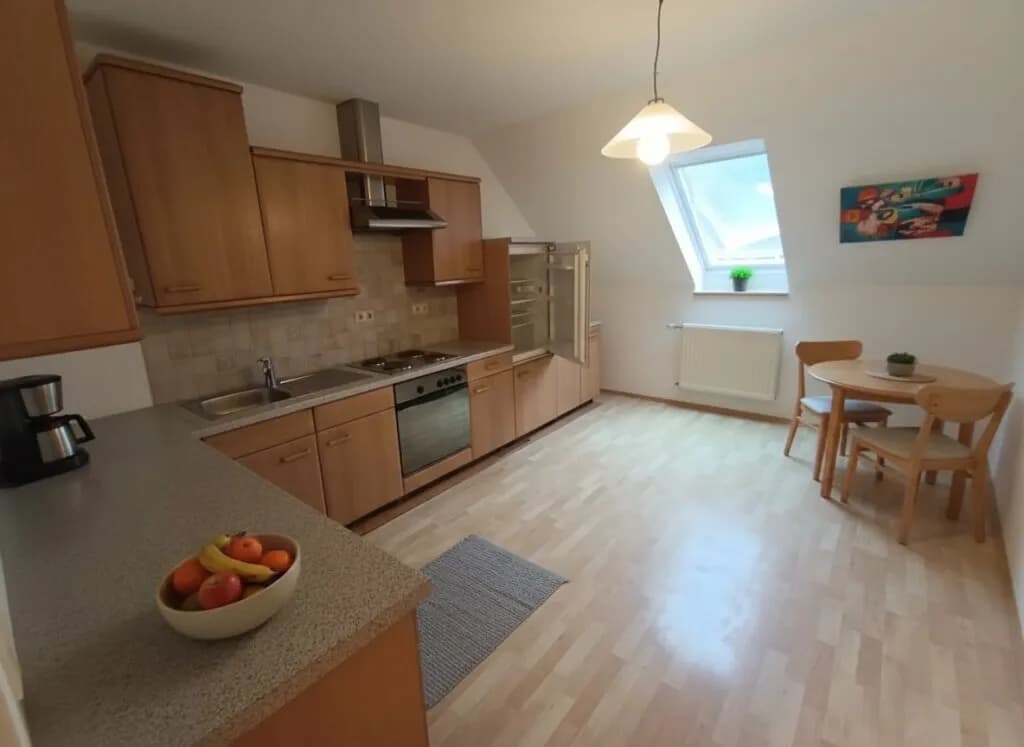 3-Zimmer-Wohnung mieten in Hollabrunn – 113,67 m², € 925