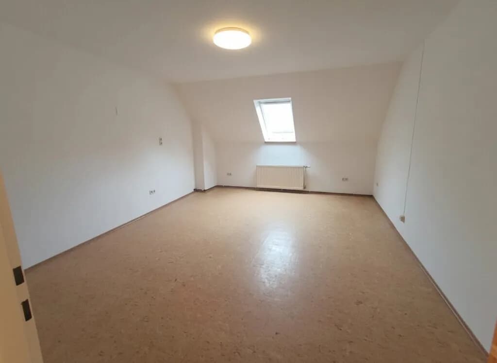3-Zimmer-Wohnung mieten in Hollabrunn – 113,67 m², € 925 – Bild 7 von 13