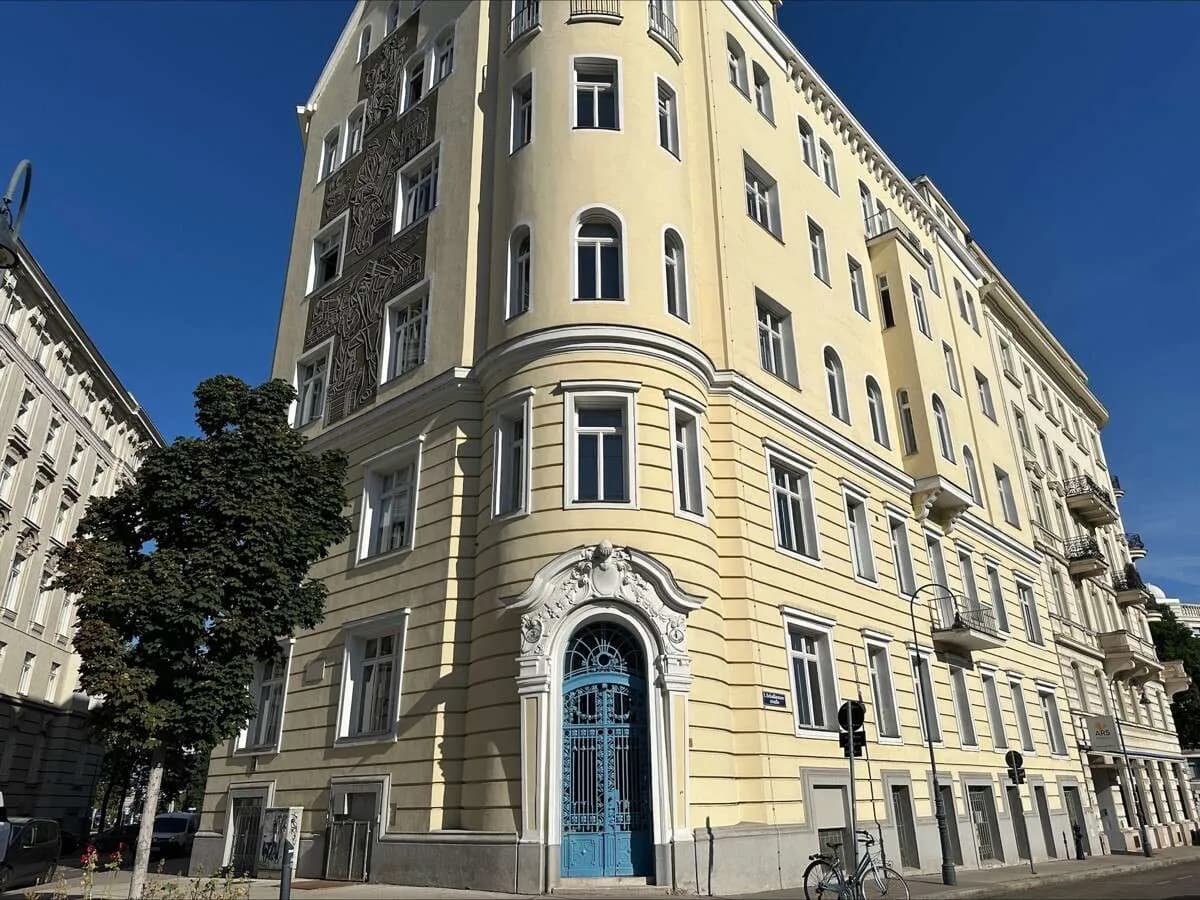 Gewerbeimmobilie mieten in Wien – 159 m², € 22 – Bild 1 von 19