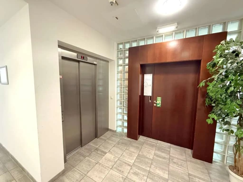 Gewerbeimmobilie mieten in Mödling – 802 m² – Bild 2 von 14