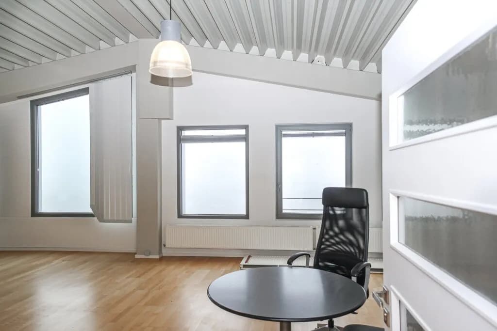 Gewerbeimmobilie mieten in Neusiedl am See – 63 m², € 930 – Bild 2 von 8