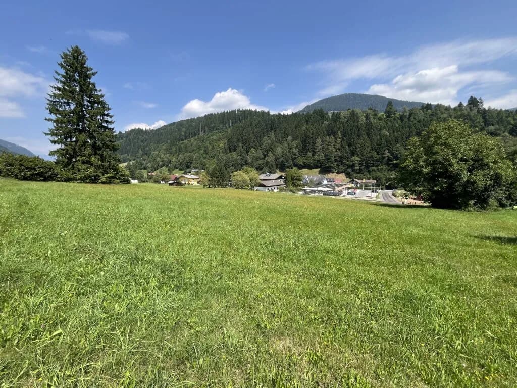 Grundstück kaufen in Villach Land – 4 169 m², € 475.000