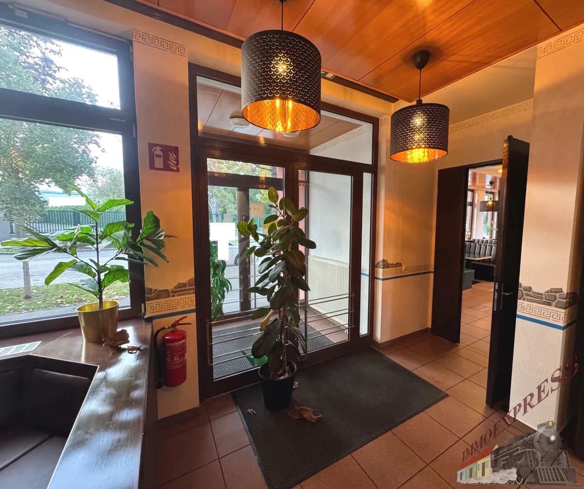 Gewerbeimmobilie mieten in Bruck an der Leitha – 443 m², € 3.257