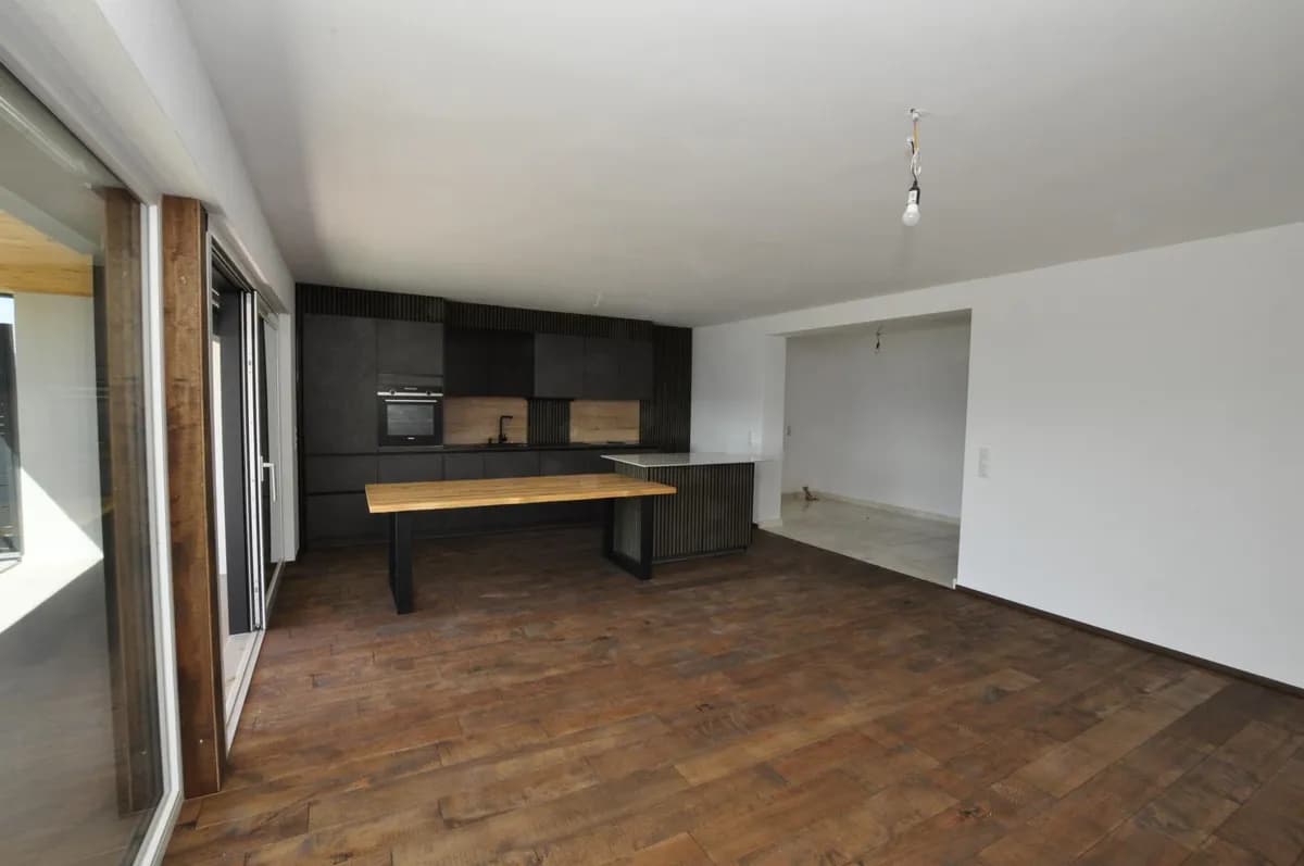 4-Zimmer-Wohnung mieten in Gmunden – 122 m², € 2.400 – Bild 8 von 17