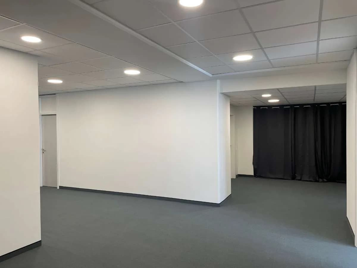 Gewerbeimmobilie mieten in Wien – 847 m², € 10.689 – Bild 2 von 11