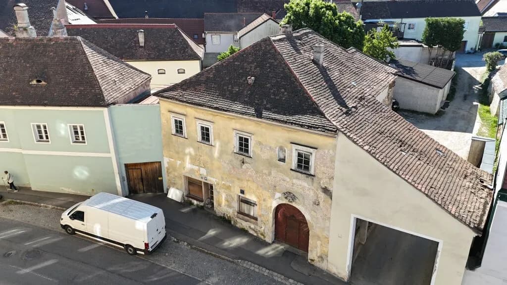 Haus kaufen in Horn – 350 m², € 78.000